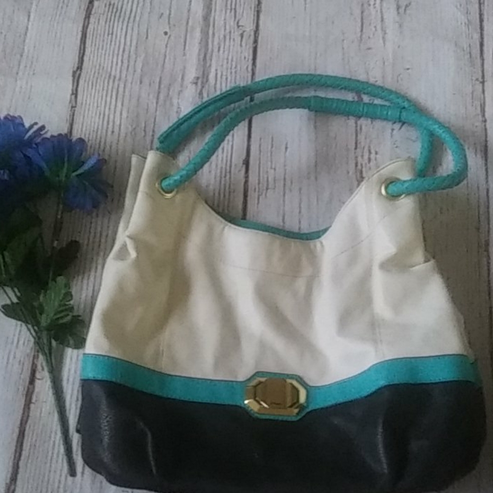 Plum shoulder bag